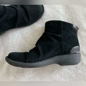 Women’s Clarks Avington Swan Black Suede Ankle Boot